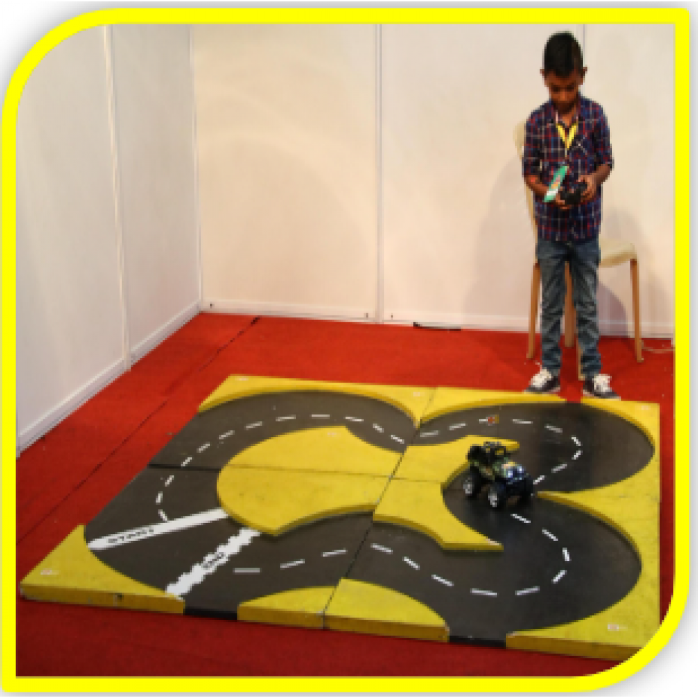 REMOTE CONTROL  CAR GAME