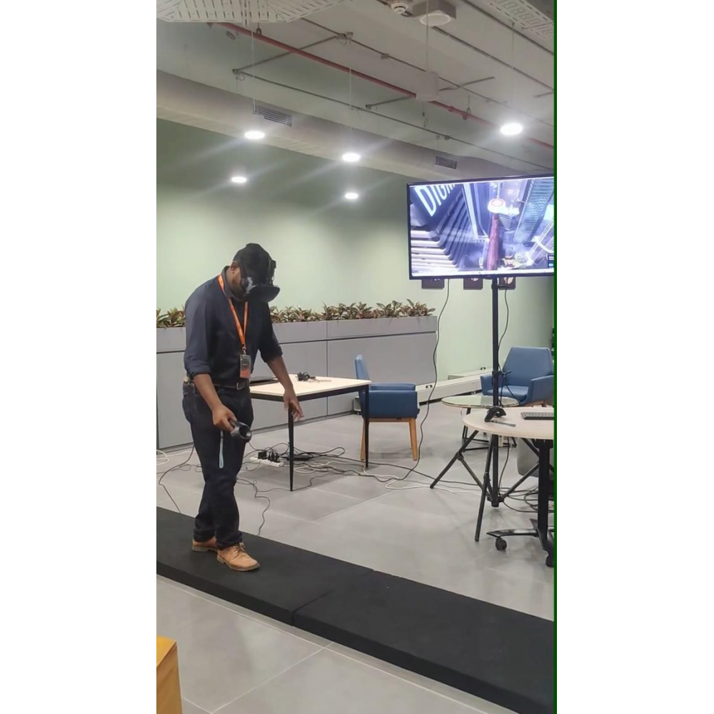 VR WALKING SIMULATION